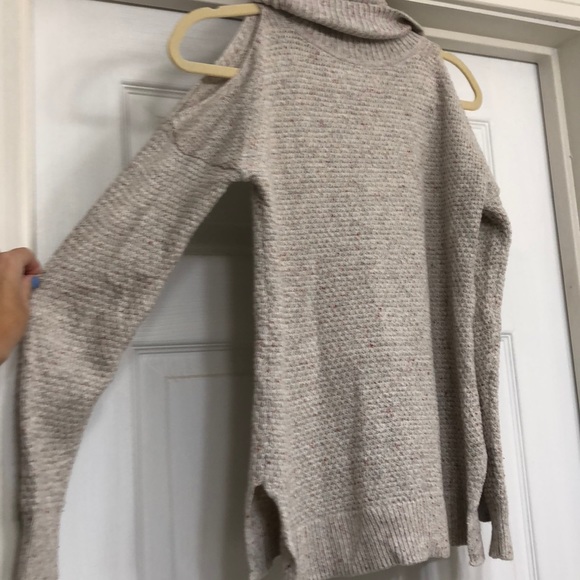 off the shoulder turtleneck sweater - Picture 4 of 5